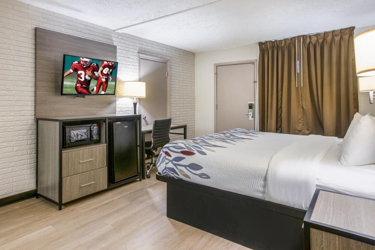 Red Roof Inn Savannah - Richmond Hill I-95 Экстерьер фото