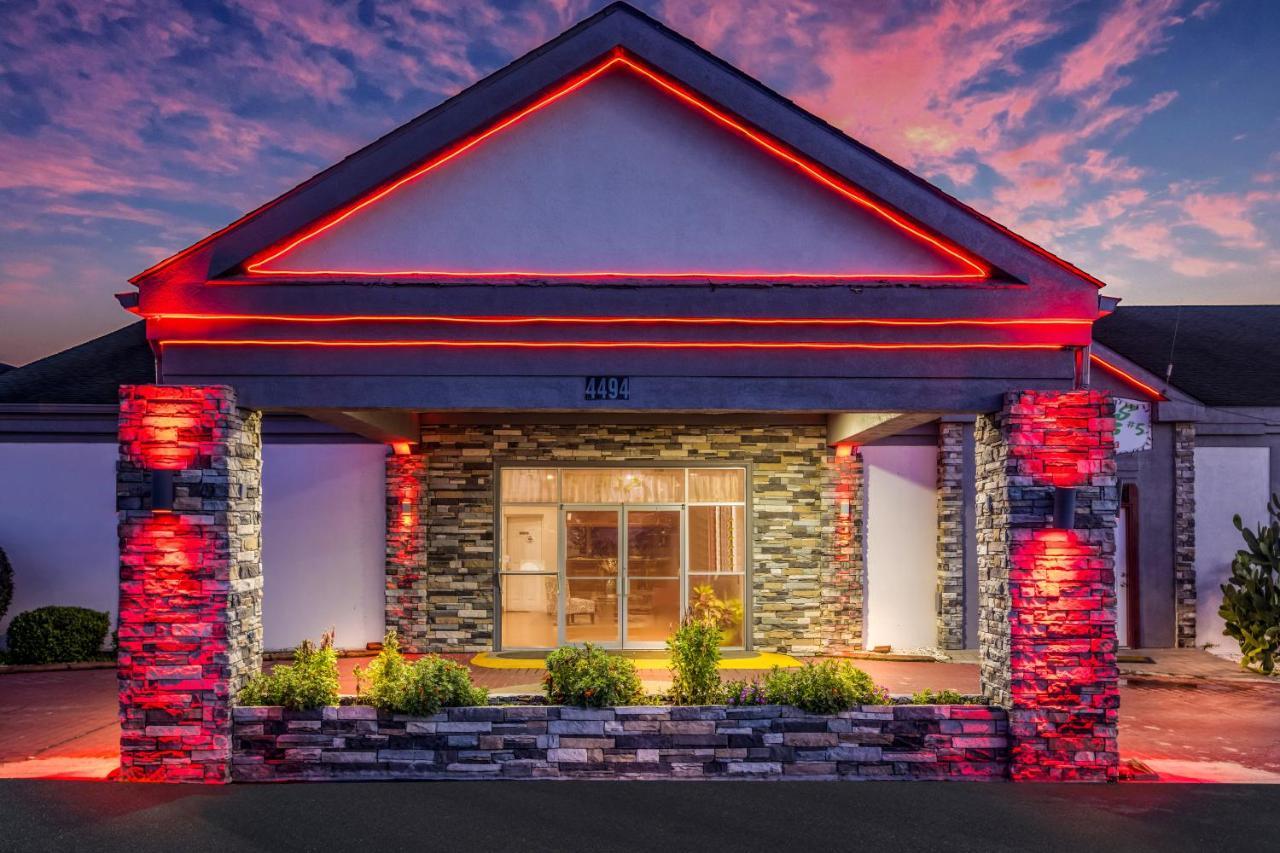 Red Roof Inn Savannah - Richmond Hill I-95 Экстерьер фото